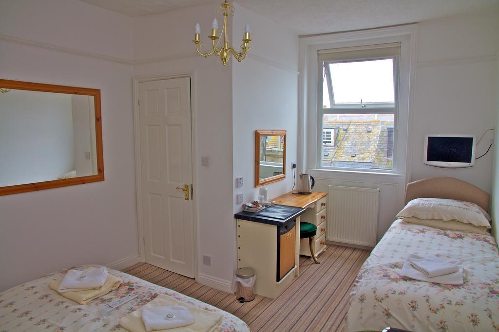 Wenlock House Hotel Weymouth Bagian luar foto